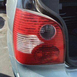 PILOTO TRASERO IZQUIERDO VOLKSWAGEN POLO