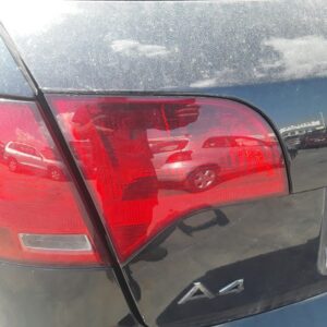 PILOTO TRASERO IZQUIERDO INTERIOR AUDI A4 AVANT