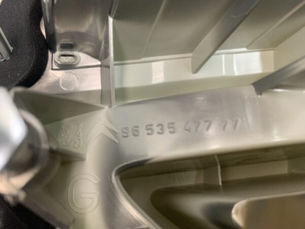 PILOTO TRASERO IZQUIERDO INTERIOR CITROEN C4 PICASSO - Imagen 3