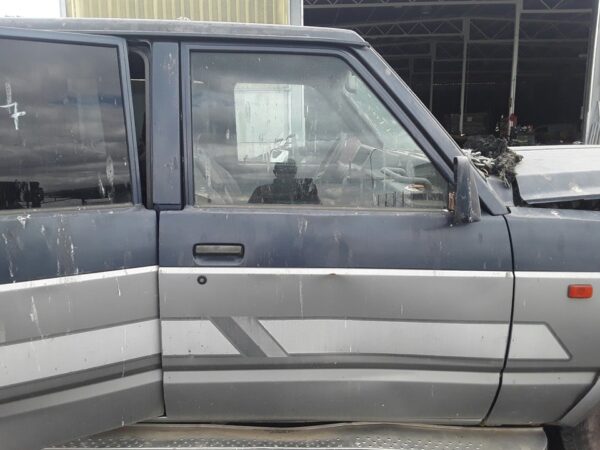 PUERTA DELANTERA DERECHA NISSAN PATROL