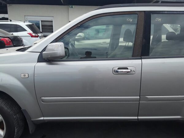 PUERTA DELANTERA IZQUIERDA NISSAN X-TRAIL