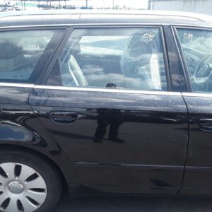 PUERTA TRASERA DERECHA AUDI A4 AVANT