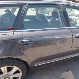 PUERTA TRASERA DERECHA AUDI A6 AVANT