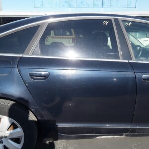 PUERTA TRASERA DERECHA AUDI A6 BERLINA