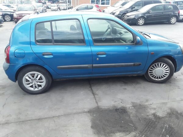 VEHICULO COMPLETO DESPIECE RENAULT CLIO II FASE II - Imagen 2
