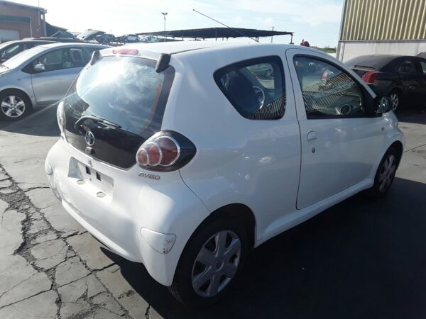 CERRADURA PUERTA DELANTERA IZQUIERDA  TOYOTA AYGO - Imagen 4