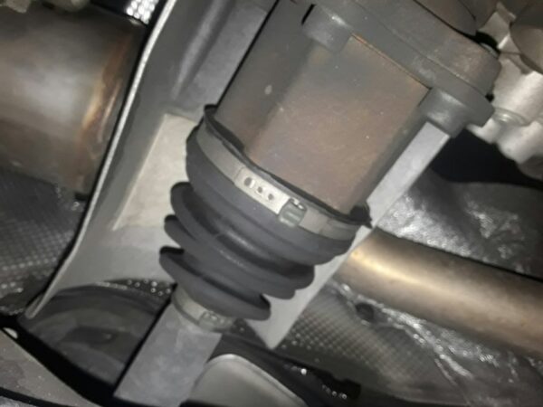 TRANSMISION DELANTERA DERECHA AUDI A4 AVANT - Imagen 2