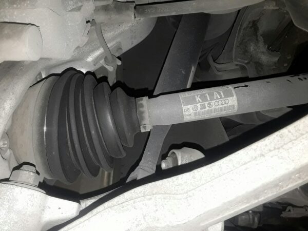 TRANSMISION DELANTERA IZQUIERDA AUDI A4 AVANT