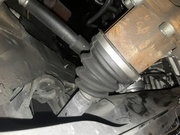 TRANSMISION DELANTERA IZQUIERDA AUDI A4 AVANT - Imagen 2