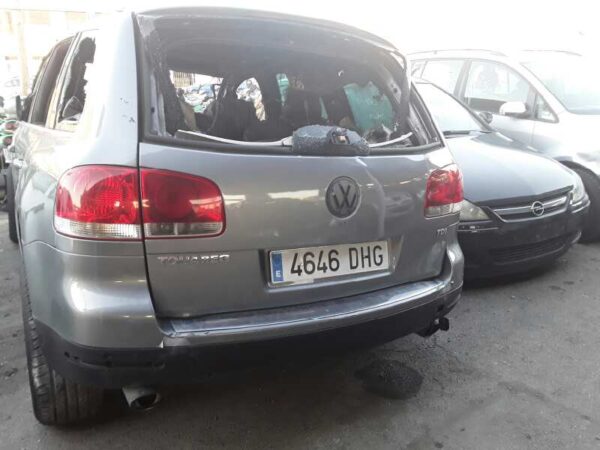 PILOTO TRASERO IZQUIERDO INTERIOR VOLKSWAGEN TOUAREG - Imagen 5
