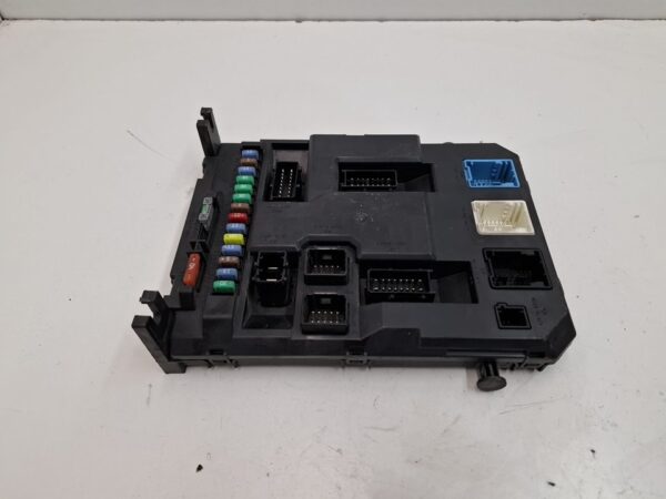 CAJA RELES / FUSIBLES CITROEN C3