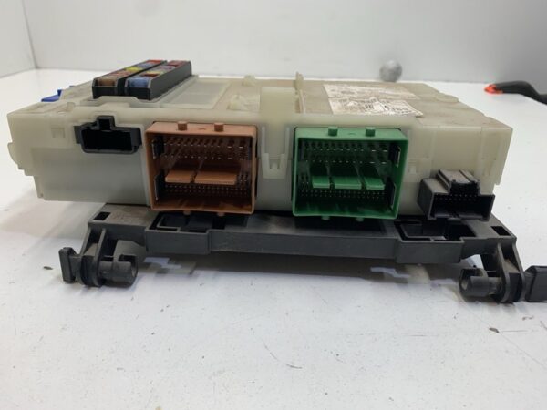 CAJA RELES / FUSIBLES FORD MONDEO BER. - Imagen 3