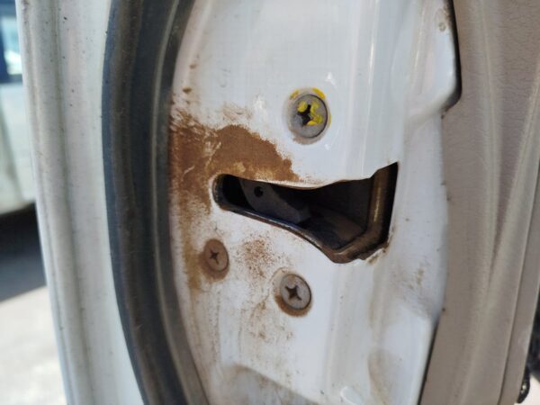 CERRADURA MALETERO / PORTON NISSAN TERRANO/TERRANO.II