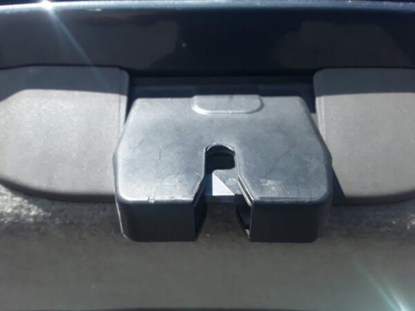 CERRADURA MALETERO / PORTON VOLVO V50 FAMILIAR