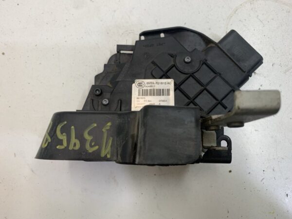 CERRADURA PUERTA TRASERA DERECHA  FORD MONDEO BER.