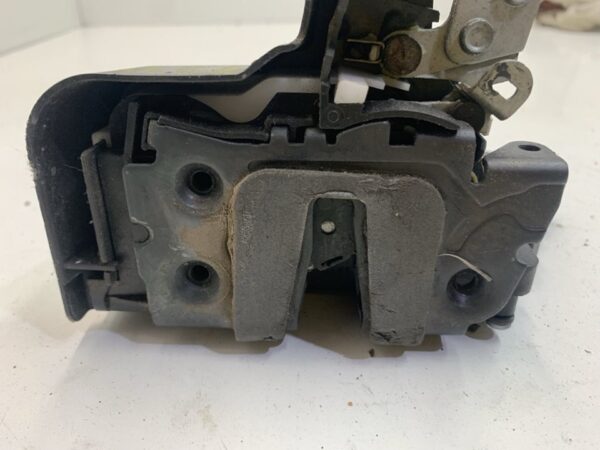 CERRADURA PUERTA TRASERA DERECHA  FORD MONDEO BER. - Imagen 4