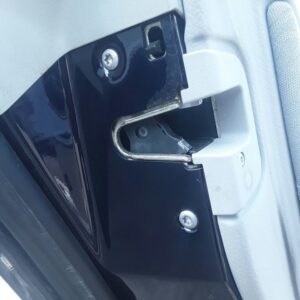 CERRADURA PUERTA TRASERA IZQUIERDA  MERCEDES CLASE C  BERLINA