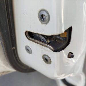 CERRADURA PUERTA TRASERA IZQUIERDA  NISSAN X-TRAIL