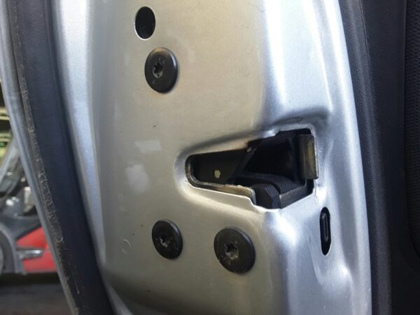 CERRADURA PUERTA TRASERA IZQUIERDA  RENAULT MEGANE II CLASSIC BERLINA