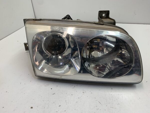 FARO DERECHO HYUNDAI TRAJET