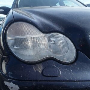 FARO DERECHO MERCEDES CLASE C  BERLINA