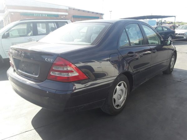 FARO IZQUIERDO MERCEDES CLASE C  BERLINA - Imagen 4