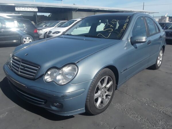 PARAGOLPES DELANTERO MERCEDES CLASE C  BERLINA - Imagen 10