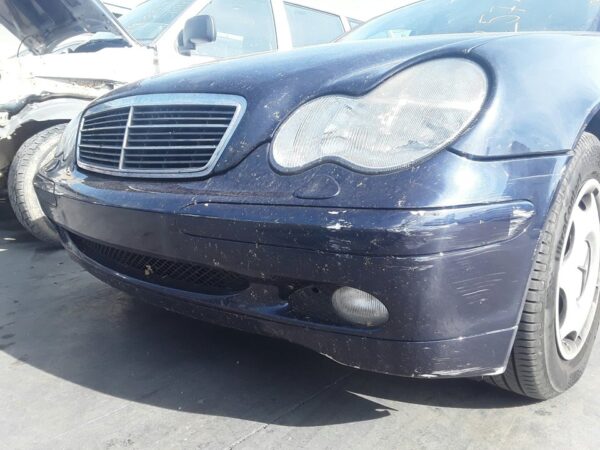 PARAGOLPES DELANTERO MERCEDES CLASE C  BERLINA - Imagen 2