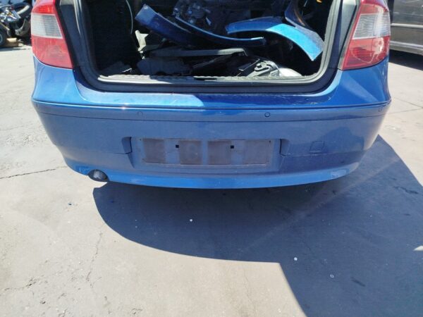 PARAGOLPES TRASERO BMW SERIE 1 BERLINA - Imagen 3