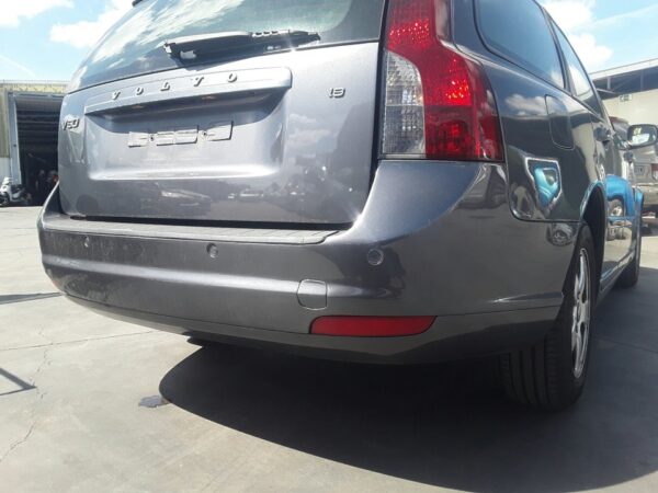 PARAGOLPES TRASERO VOLVO V50 FAMILIAR - Imagen 2