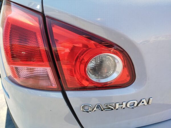 PILOTO TRASERO IZQUIERDO INTERIOR NISSAN QASHQAI