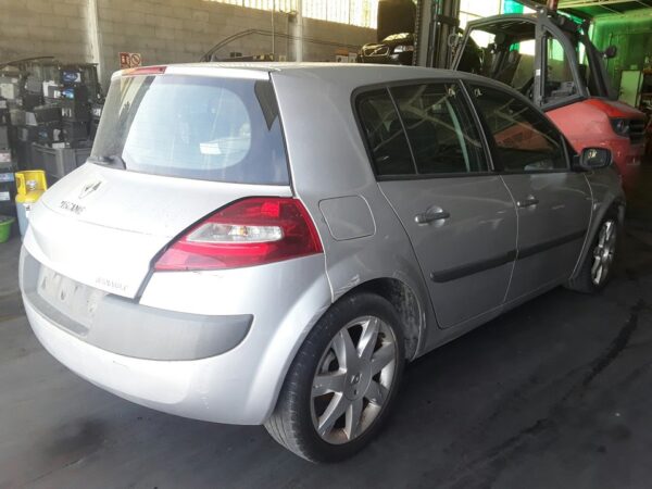 CAPOT RENAULT MEGANE II CLASSIC BERLINA - Imagen 4