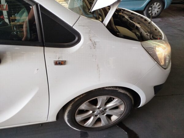ALETA DELANTERA DERECHA OPEL MERIVA B