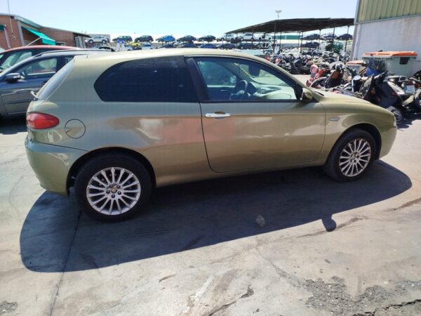 PILOTO TRASERO IZQUIERDO INTERIOR ALFA ROMEO 147 - Imagen 7