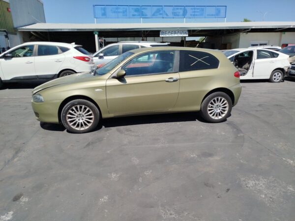 PILOTO TRASERO IZQUIERDO INTERIOR ALFA ROMEO 147 - Imagen 8