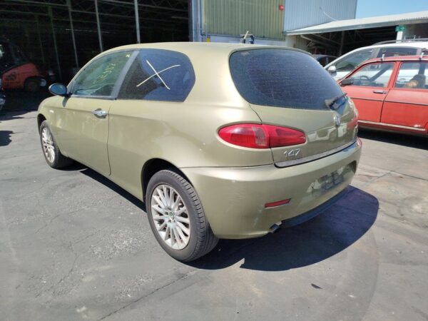 PILOTO TRASERO IZQUIERDO INTERIOR ALFA ROMEO 147 - Imagen 9