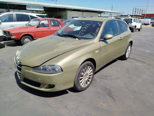 PILOTO TRASERO IZQUIERDO INTERIOR ALFA ROMEO 147 - Imagen 10