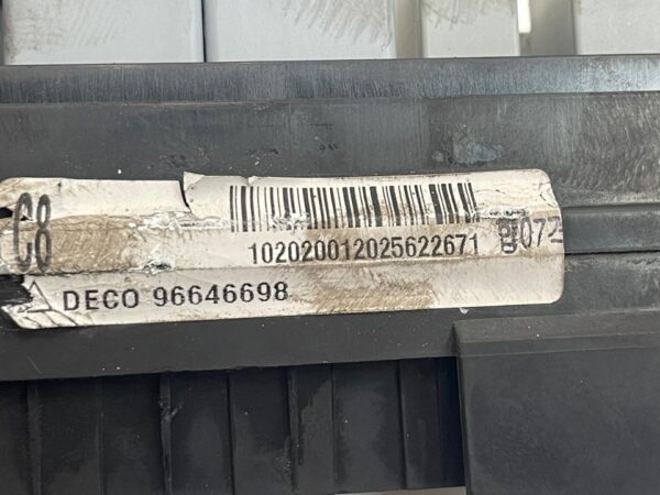 CAJA RELES / FUSIBLES CHEVROLET EPICA - Imagen 2