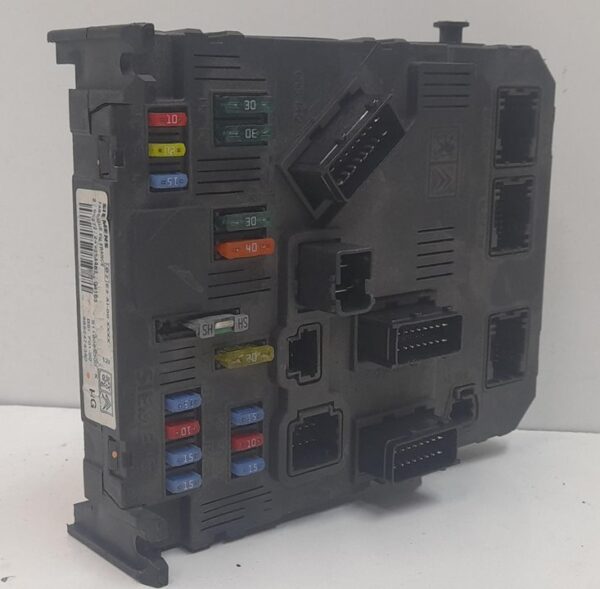 CAJA RELES / FUSIBLES CITROEN C3