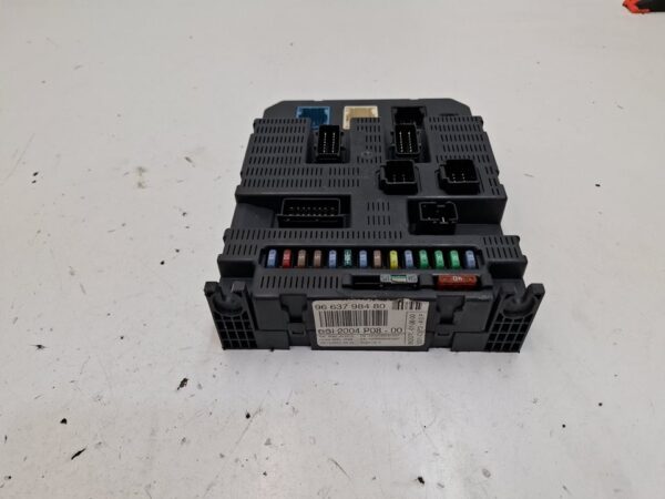 CAJA RELES / FUSIBLES CITROEN C4 BERLINA - Imagen 3