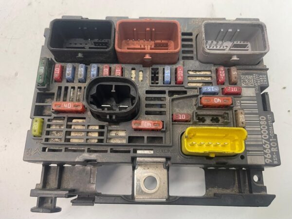 CAJA RELES / FUSIBLES CITROEN C4 PICASSO