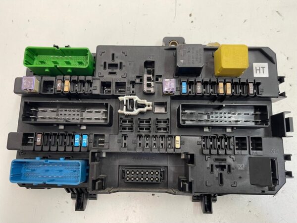 CAJA RELES / FUSIBLES OPEL ASTRA H BER.