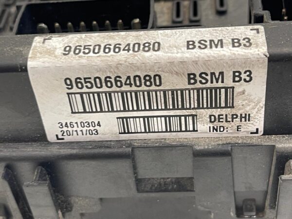 CAJA RELES / FUSIBLES PEUGEOT 206 BERLINA - Imagen 3