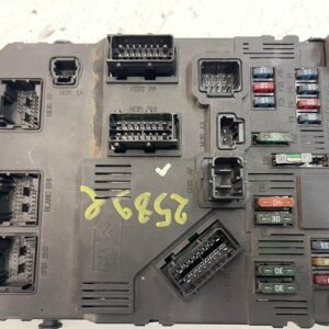 CAJA RELES / FUSIBLES PEUGEOT 206 BERLINA