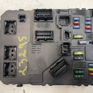 CAJA RELES / FUSIBLES PEUGEOT 407