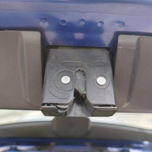CERRADURA MALETERO / PORTON MAZDA 3 BERLINA