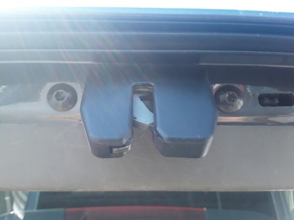 CERRADURA MALETERO / PORTON VOLVO XC90