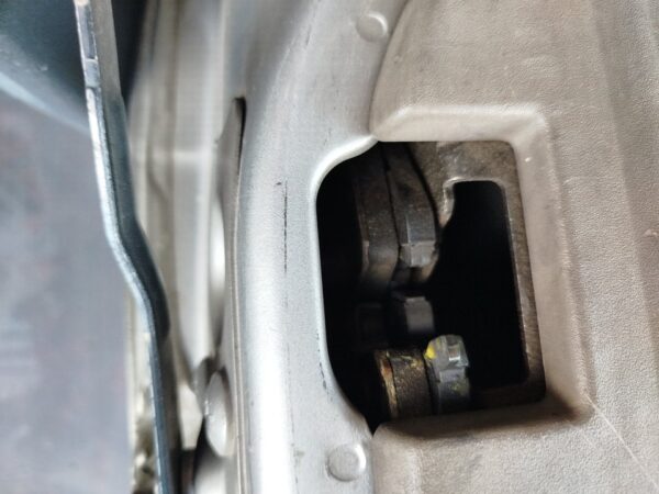 CERRADURA MALETERO / PORTON VOLVO XC90 - Imagen 2