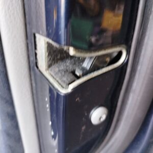 CERRADURA PUERTA DELANTERA DERECHA BMW SERIE 3 BERLINA