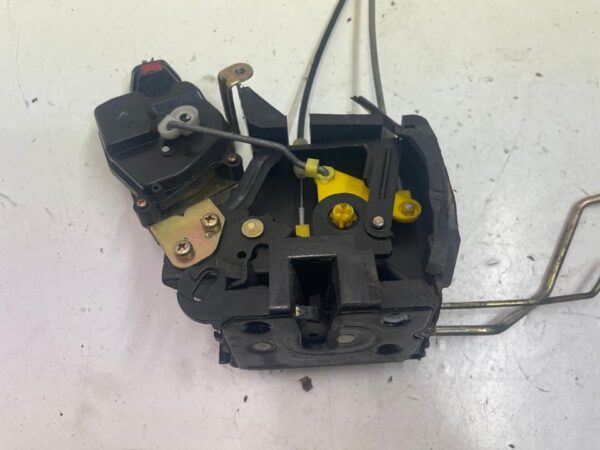 CERRADURA PUERTA DELANTERA DERECHA KIA RIO - Imagen 2
